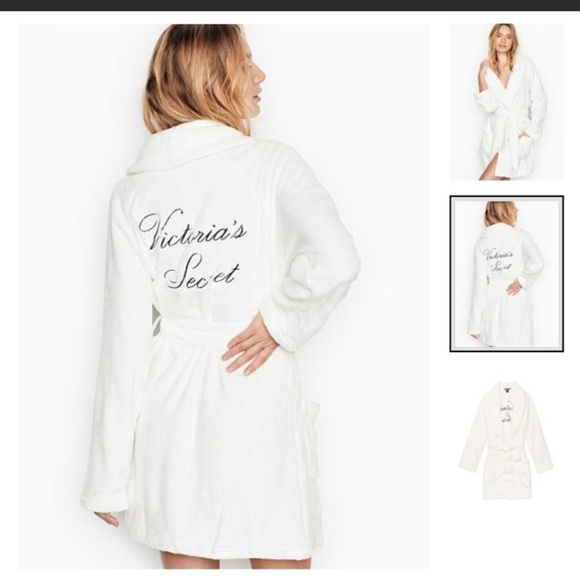 Victoria’s Secret Classic Logo white robe size M/L - Picture 1 of 6